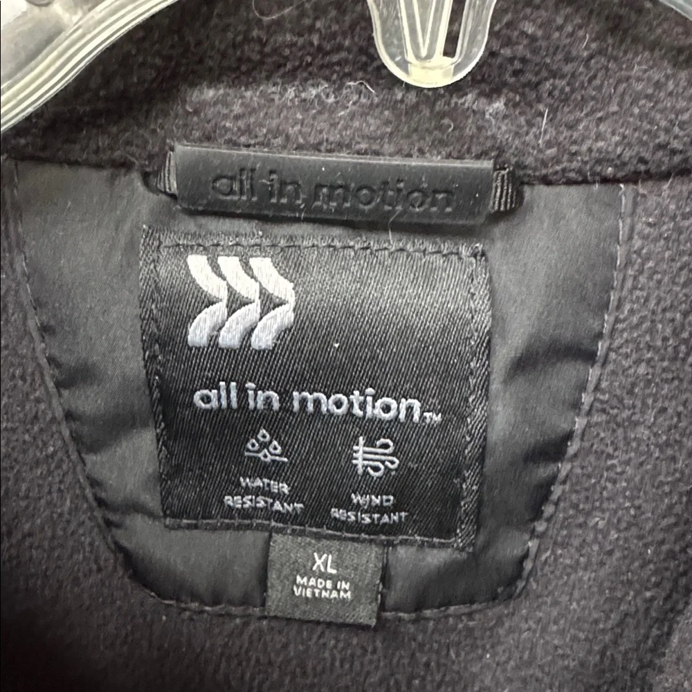 EUC All in Motion Black Windbreaker fleece lined Jacket kids XL